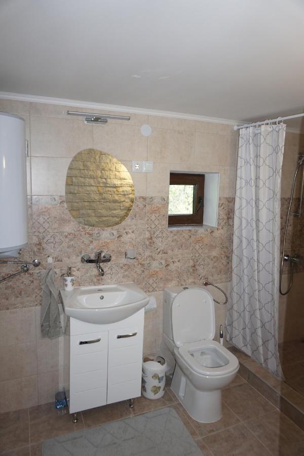 Къща За Гости "Касапите" Kameshtitsa Exterior foto