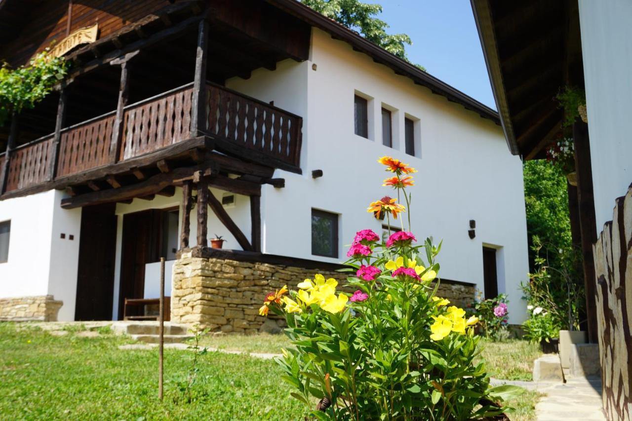Къща За Гости "Касапите" Kameshtitsa Exterior foto